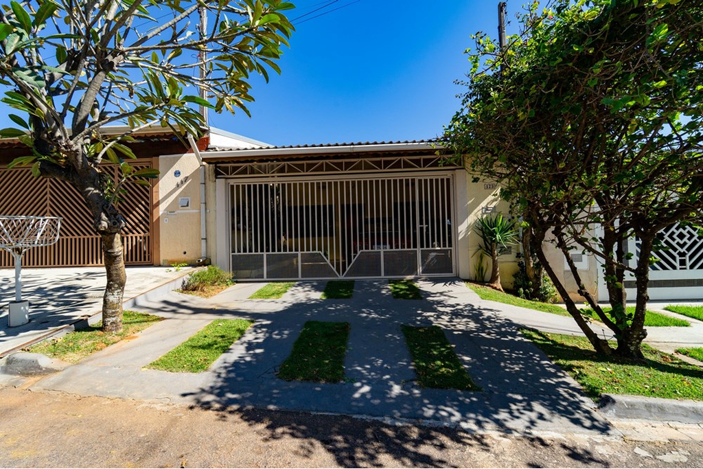 Casa - Venda - Jardim Sarapiranga - Jundia - SP